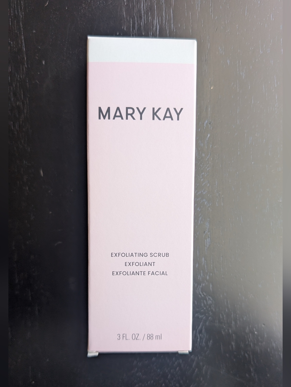 NIB Mary Kay Exfoliating Scrub